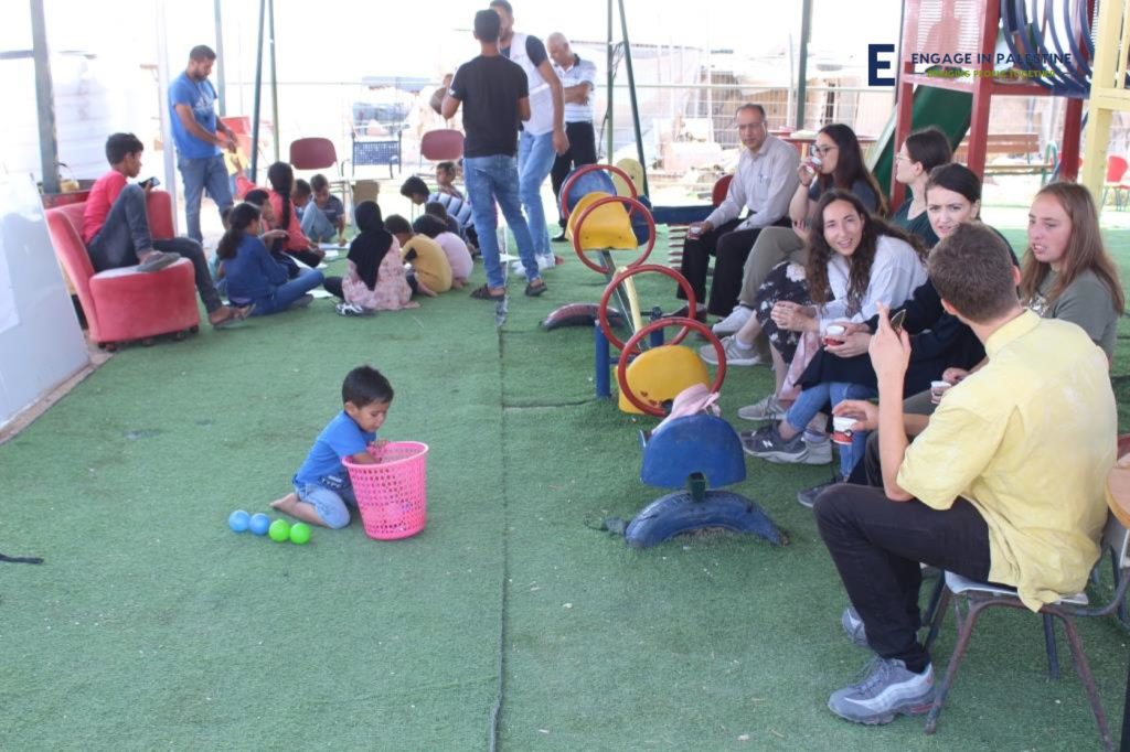 Volunteer With Palestinian Refugees In The West Bank