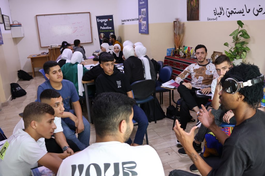 Volunteer With Palestinian Refugees