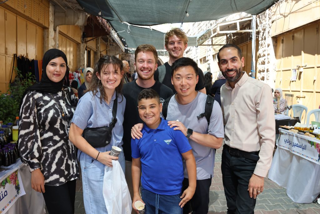 10 Volunteer Programs In The Middle East for 2026/2027