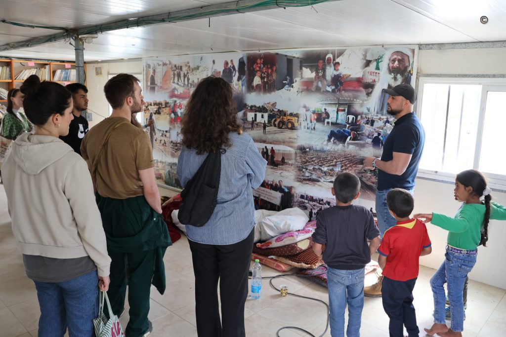 Volunteer With Palestinian Children